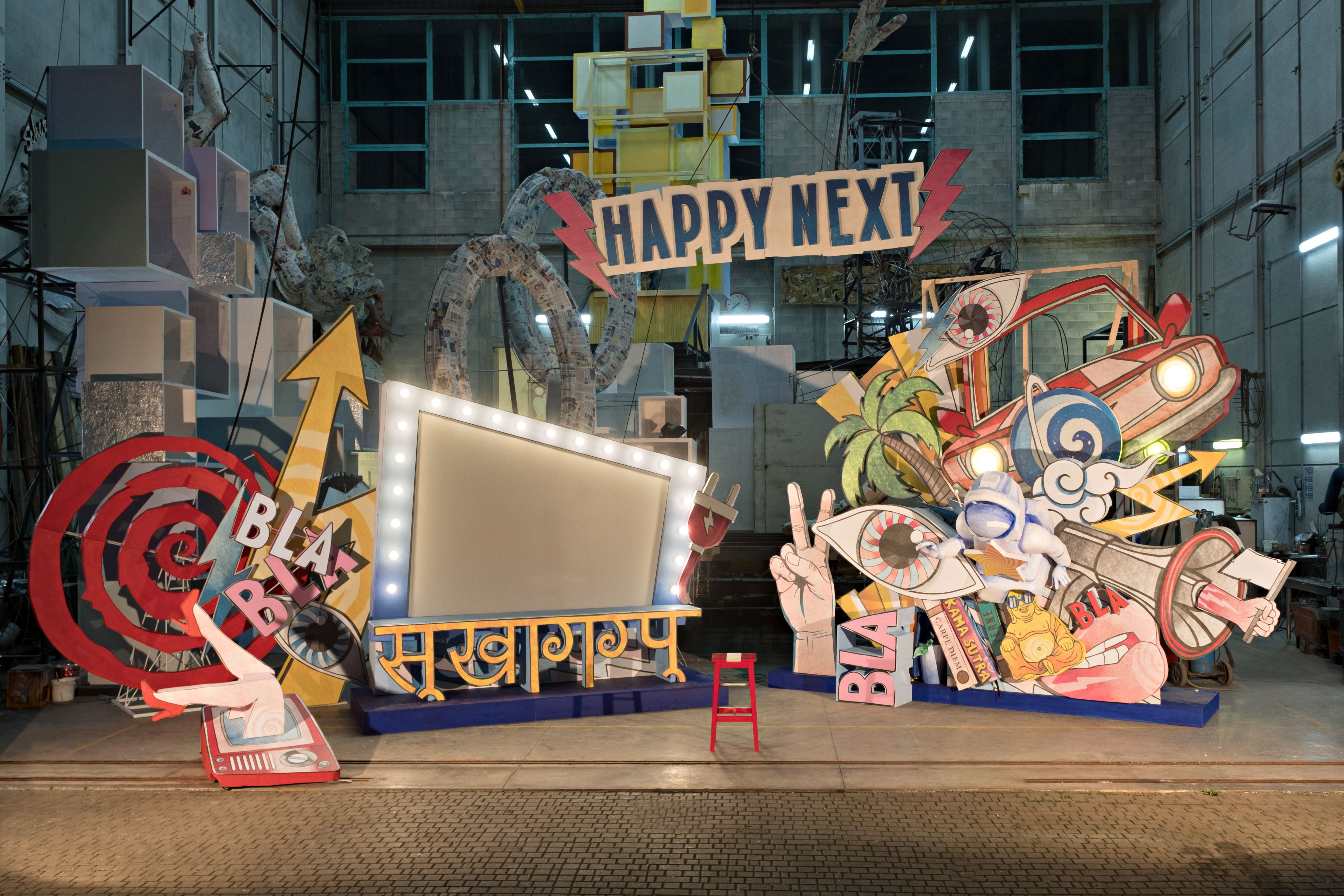 Foto della scenografia di Happy next