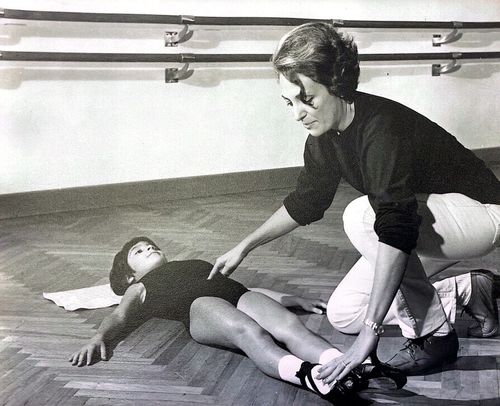 Luciana Novaro durante le lezioni di danza